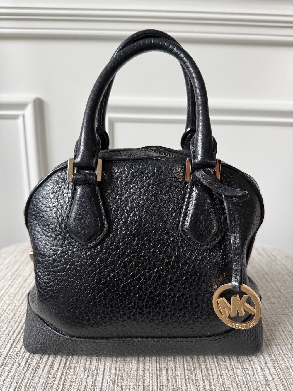 Michael Kors Smythe Pebble Leather Turnlock Small Dome Satchel Bag Purse Back